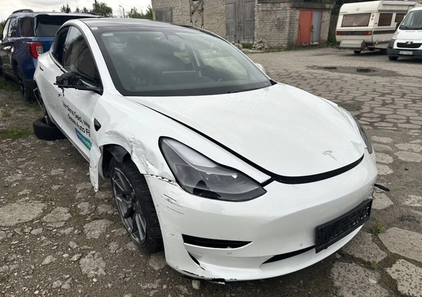 Tesla Model 3 cena 67700 przebieg: 35000, rok produkcji 2021 z Nysa małe 79